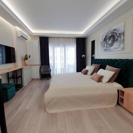 Residence 81 Mamaia Ngoại thất bức ảnh